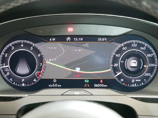 VolksWagen ARTEON 2018-03 12772-5