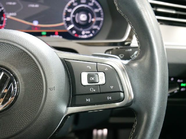 VolksWagen ARTEON 2018-03 12772-23