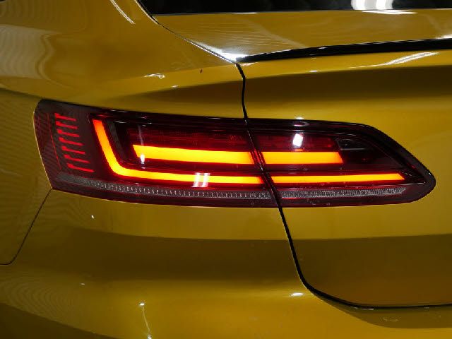 VolksWagen ARTEON 2018-03 12772-13