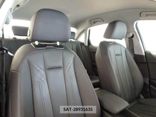 Audi A4 2021-11 260963-12
