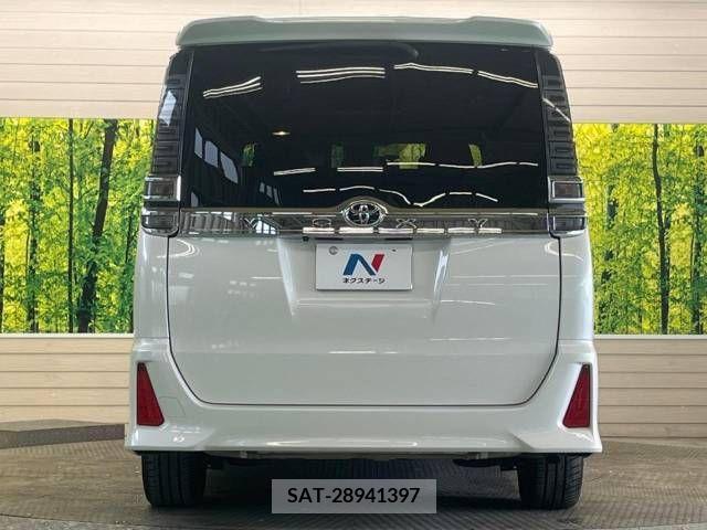 Toyota VOXY 2018-05 332293-15
