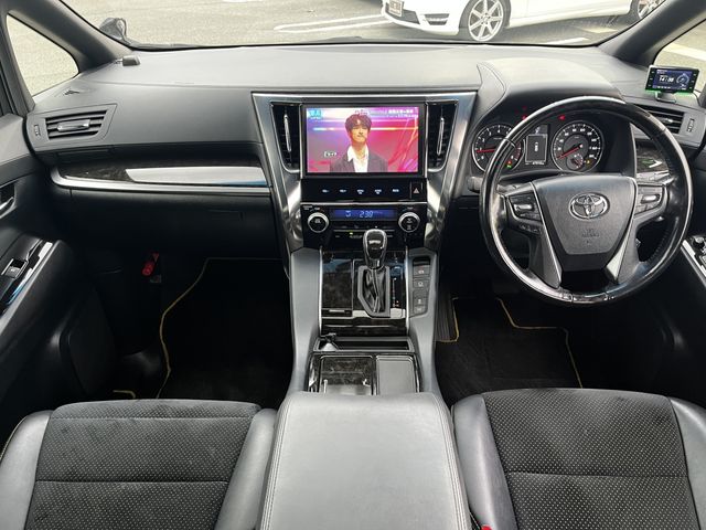 Toyota VELLFIRE 2016-11 27037-8