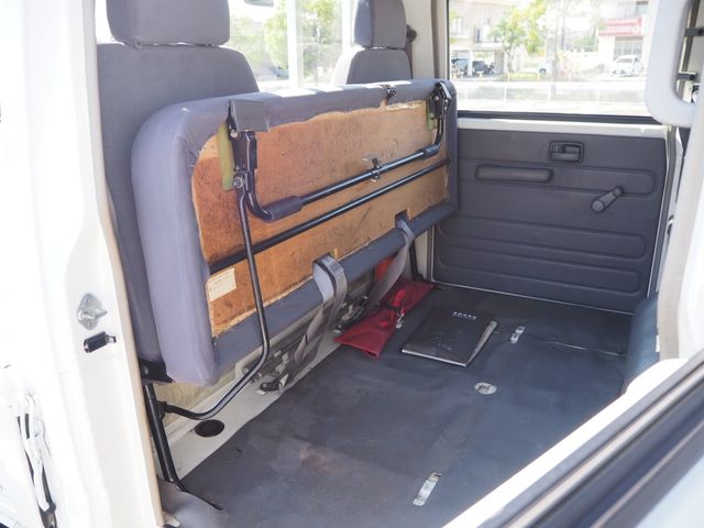 Isuzu ELF TRUCK 2010-02 12895-21