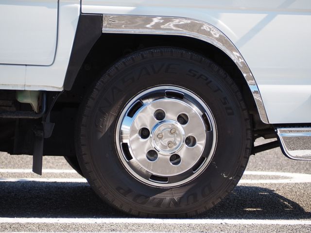 Isuzu ELF TRUCK 2010-02 12895-7