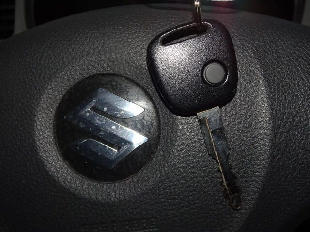 Suzuki WAGON R 2011-01 195862-12