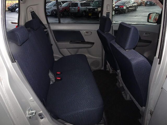 Suzuki WAGON R 2011-01 195862-7