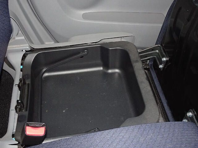 Suzuki WAGON R 2011-01 195862-13