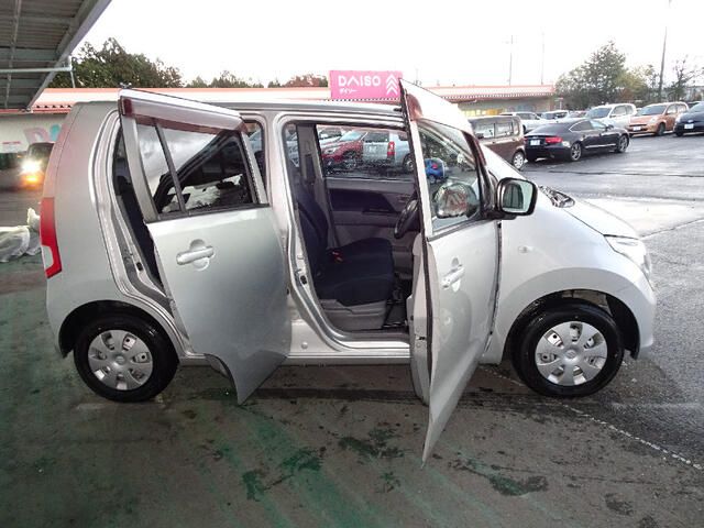 Suzuki WAGON R 2011-01 195862-17