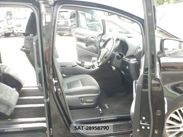 Toyota ALPHARD 2017-03 259128-4