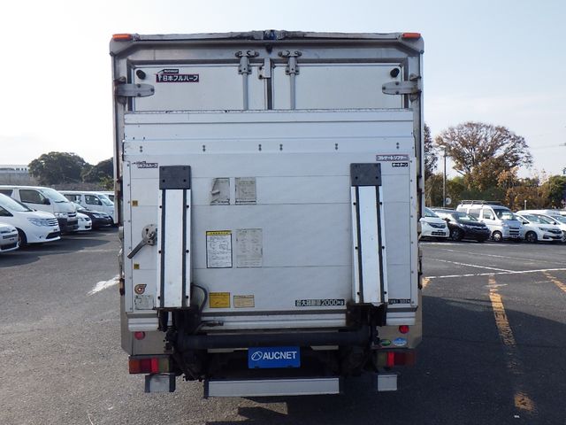 Mitsubishi CANTER 2013-04 26838-5