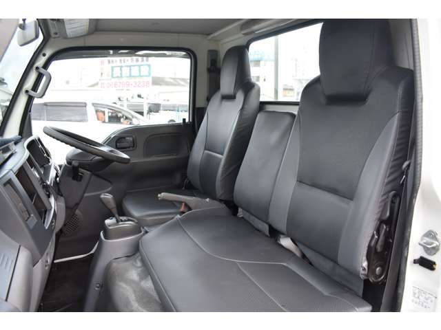 Isuzu ELF TRUCK 2018-11 12653-9
