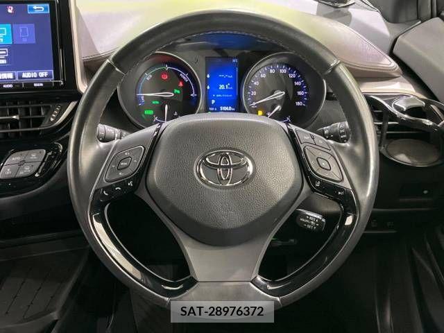 Toyota C-HR 2017-11 389948-14
