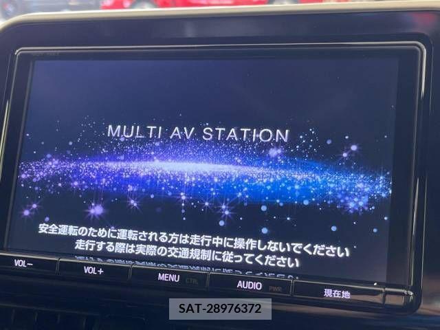 Toyota C-HR 2017-11 389948-2