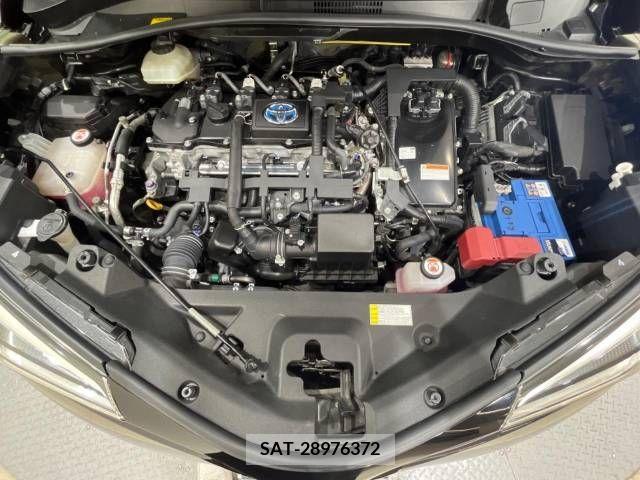 Toyota C-HR 2017-11 389948-19