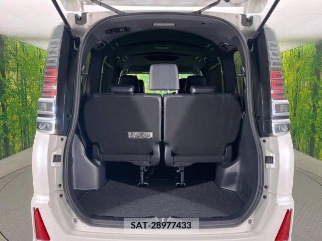 Toyota VOXY 2021-06 289005-11
