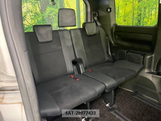 Toyota VOXY 2021-06 289005-10