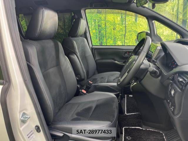 Toyota VOXY 2021-06 289005-8