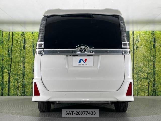 Toyota VOXY 2021-06 289005-16