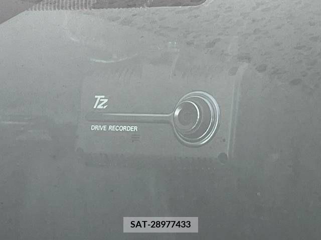 Toyota VOXY 2021-06 289005-7