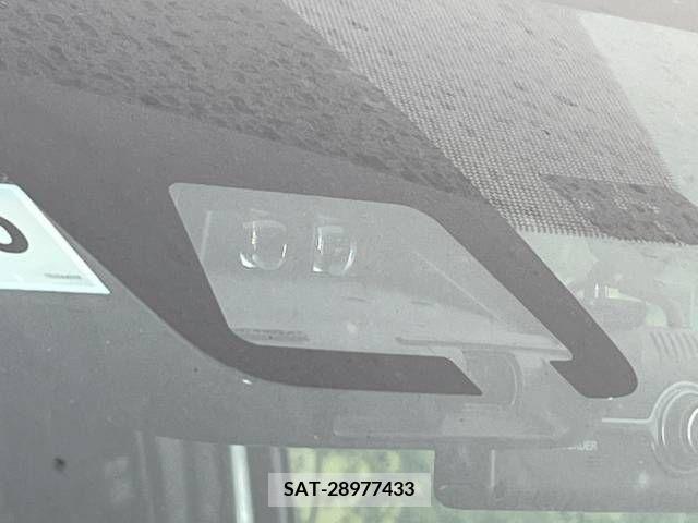Toyota VOXY 2021-06 289005-3