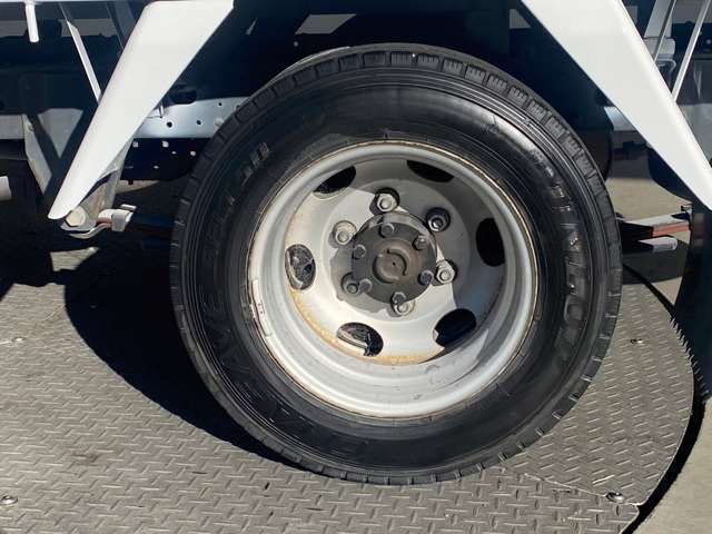 Nissan ATLAS 2014-08 195276-17