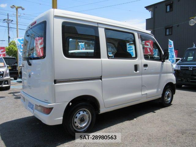 Toyota PIXIS VAN 2017-12 283405-2