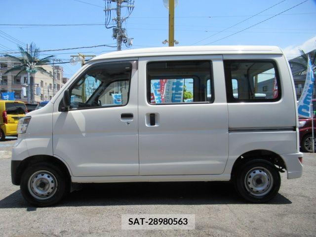 Toyota PIXIS VAN 2017-12 283405-4