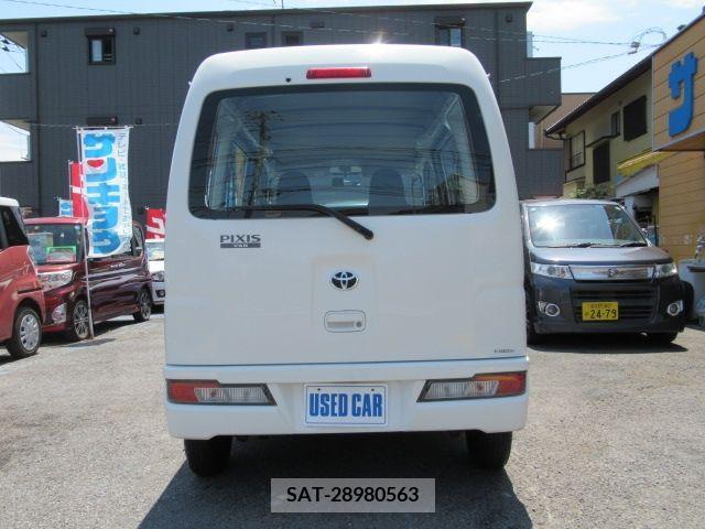 Toyota PIXIS VAN 2017-12 283405-6