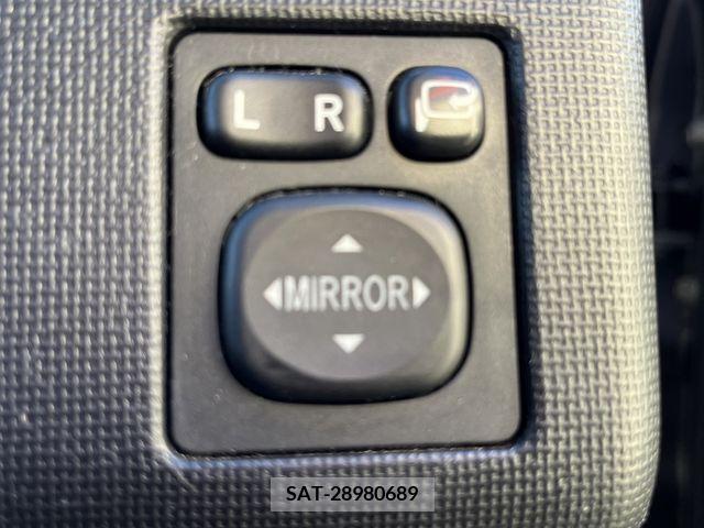Toyota SPADE 2015-03 204922-17