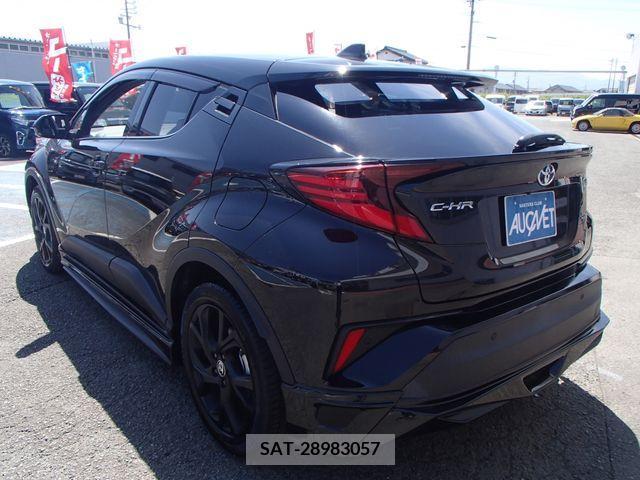 Toyota C-HR 2023-02 264152-5