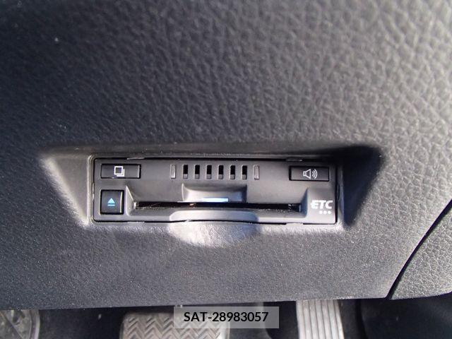 Toyota C-HR 2023-02 264152-16