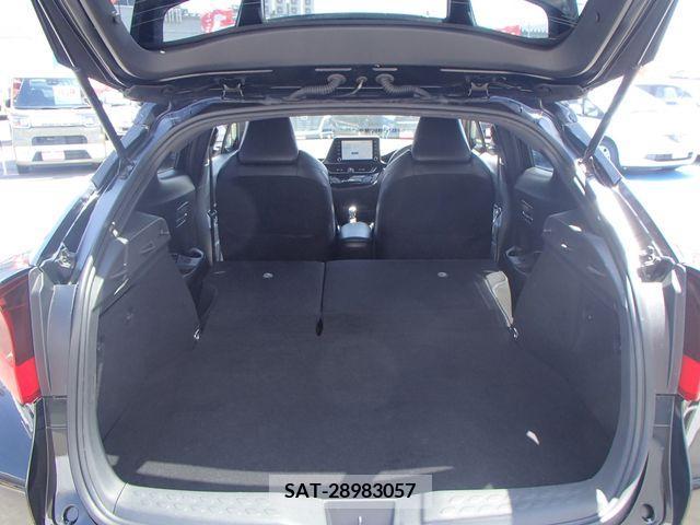 Toyota C-HR 2023-02 264152-12