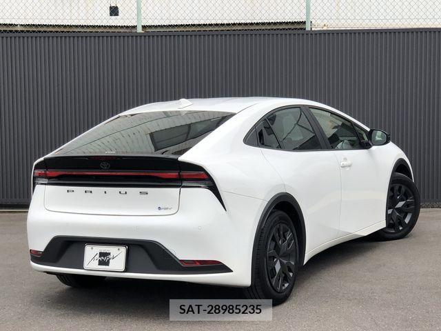 Toyota PRIUS 2023-05 283101-6