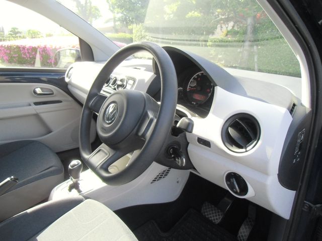 VolksWagen UP! 2013-03 2338-1