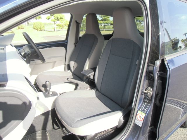 VolksWagen UP! 2013-03 2338-25
