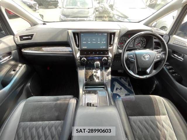 Toyota ALPHARD 2017-09 261689-1