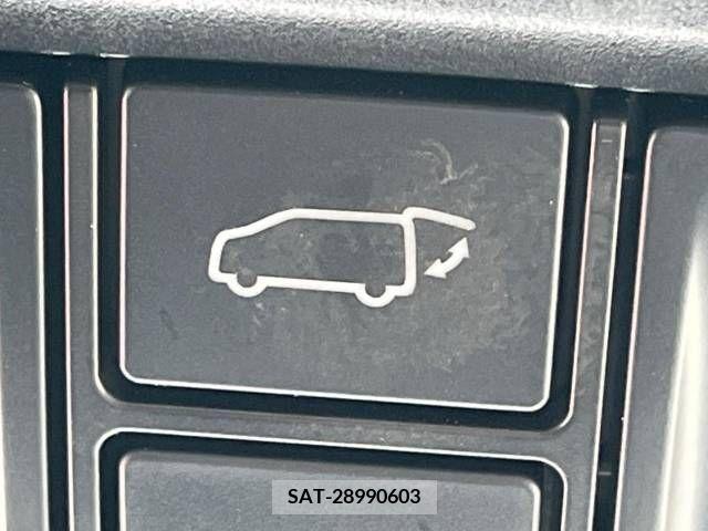 Toyota ALPHARD 2017-09 261689-7