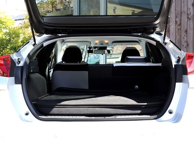 Toyota PRIUS PHV 2017-07 770-28