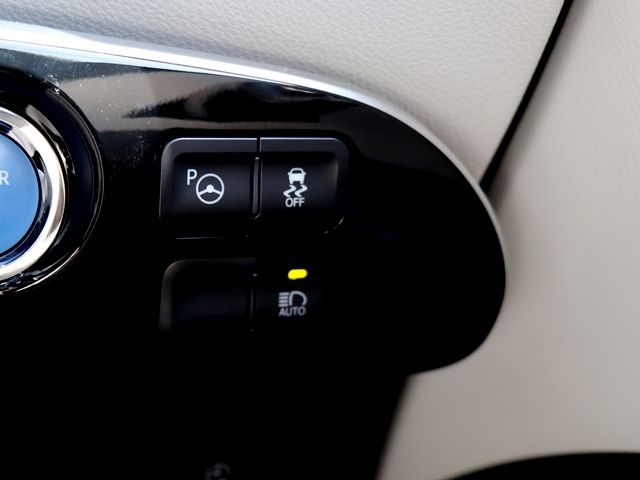 Toyota PRIUS PHV 2017-07 770-20