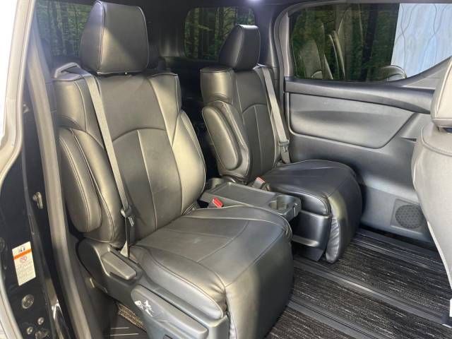 Toyota ALPHARD 2020-11 20829-9