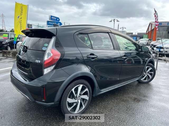 Toyota AQUA 2017-10 292206-11