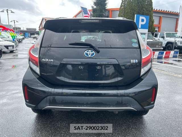 Toyota AQUA 2017-10 292206-12