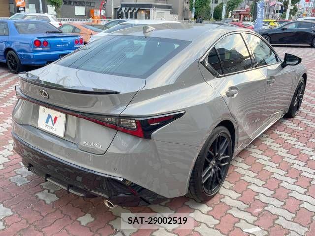 Lexus IS 2023-08 354226-17
