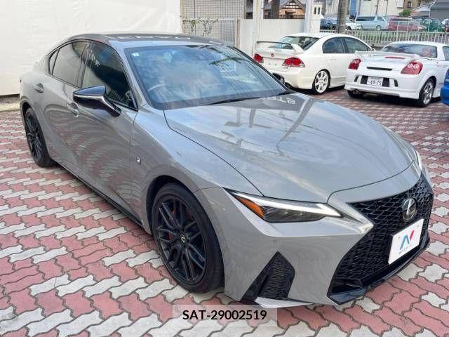 Lexus IS 2023-08 354226-16