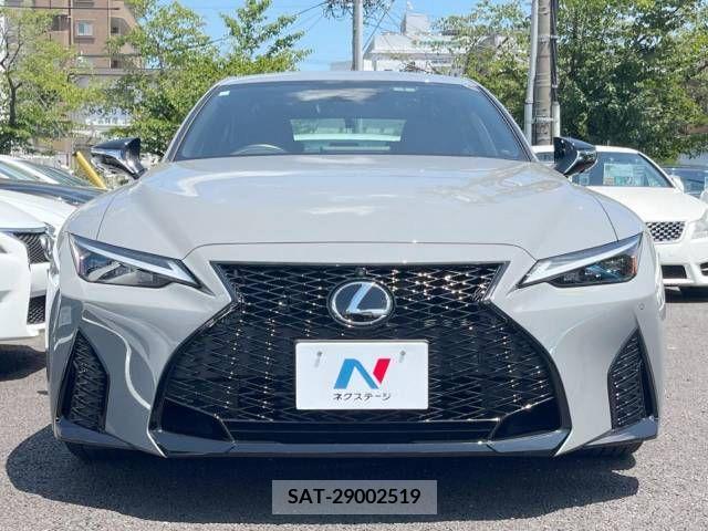 Lexus IS 2023-08 354226-14