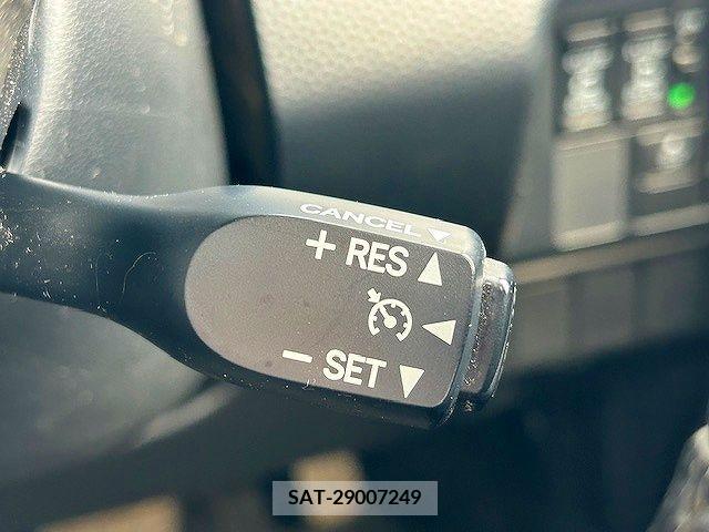 Toyota ROOMY 2018-06 329765-22