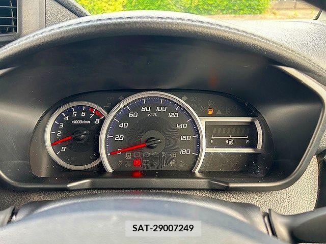 Toyota ROOMY 2018-06 329765-7