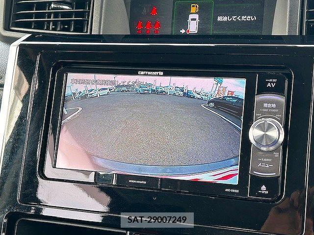 Toyota ROOMY 2018-06 329765-5