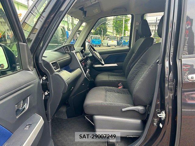 Toyota ROOMY 2018-06 329765-18