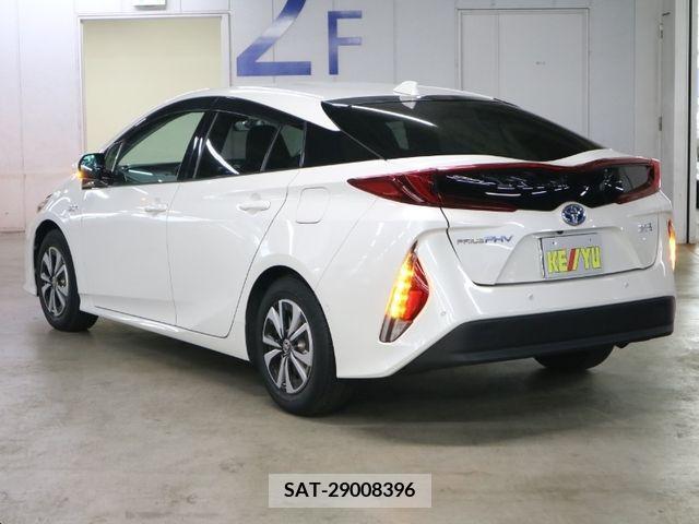 Toyota PRIUS PHV 2017-05 377317-6